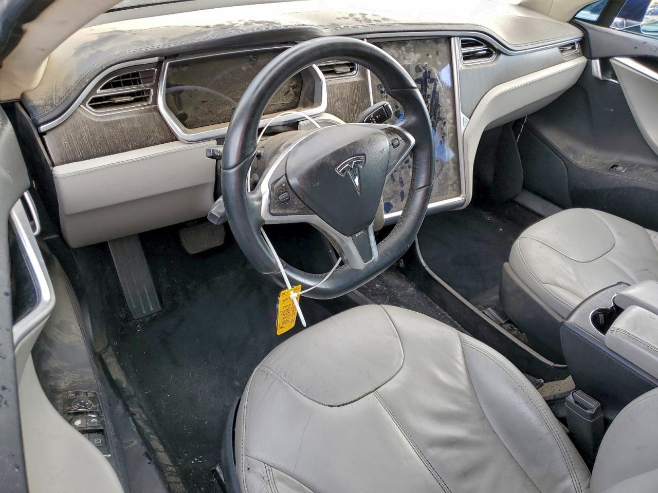2013 Tesla Model S - zdjęcie 8