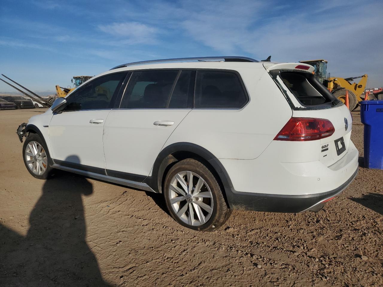 2017 Volkswagen Golf Alltrack S - zdjęcie 2