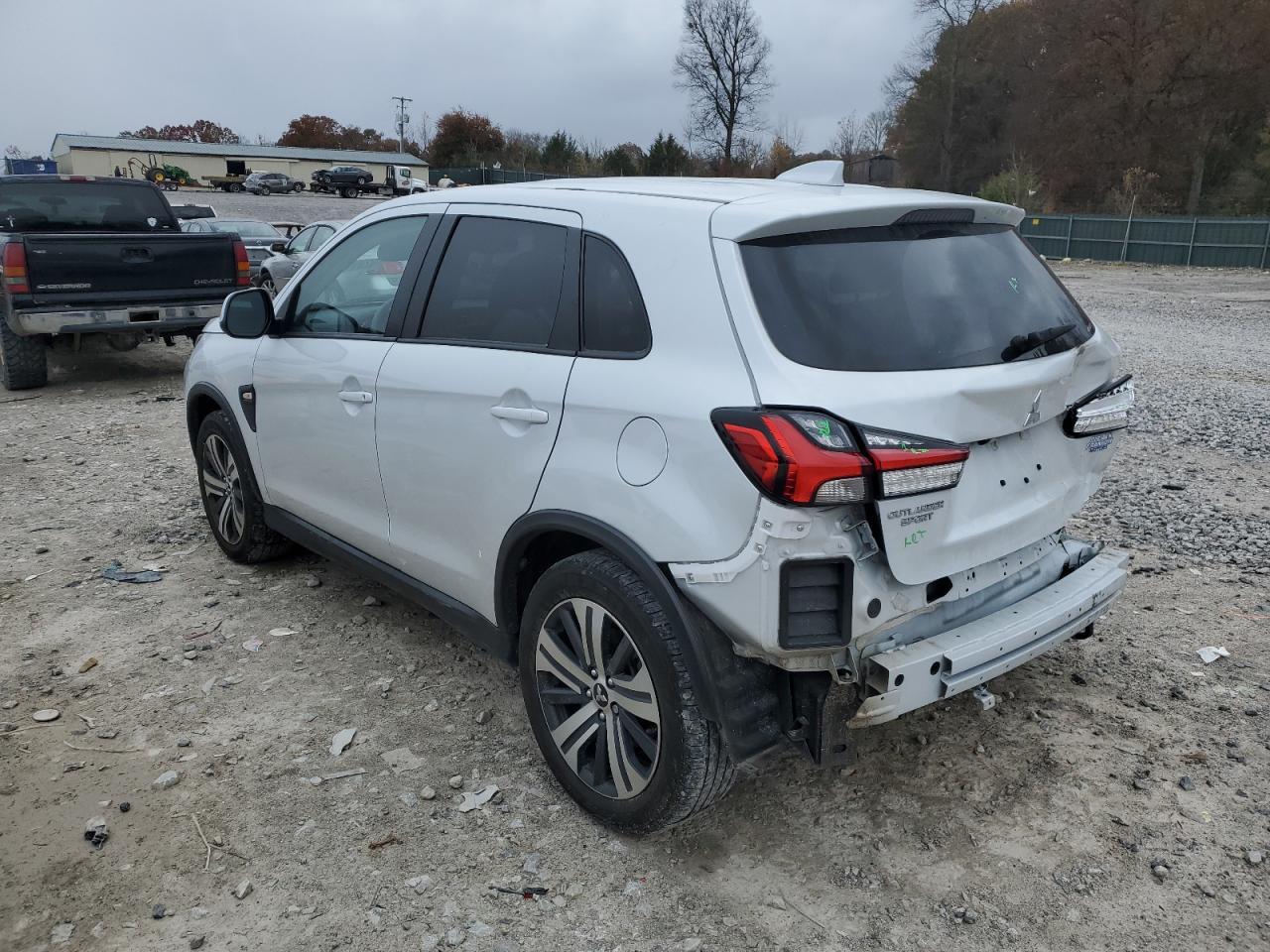 2024 Mitsubishi Outlander Sport S/Se - zdjęcie 2
