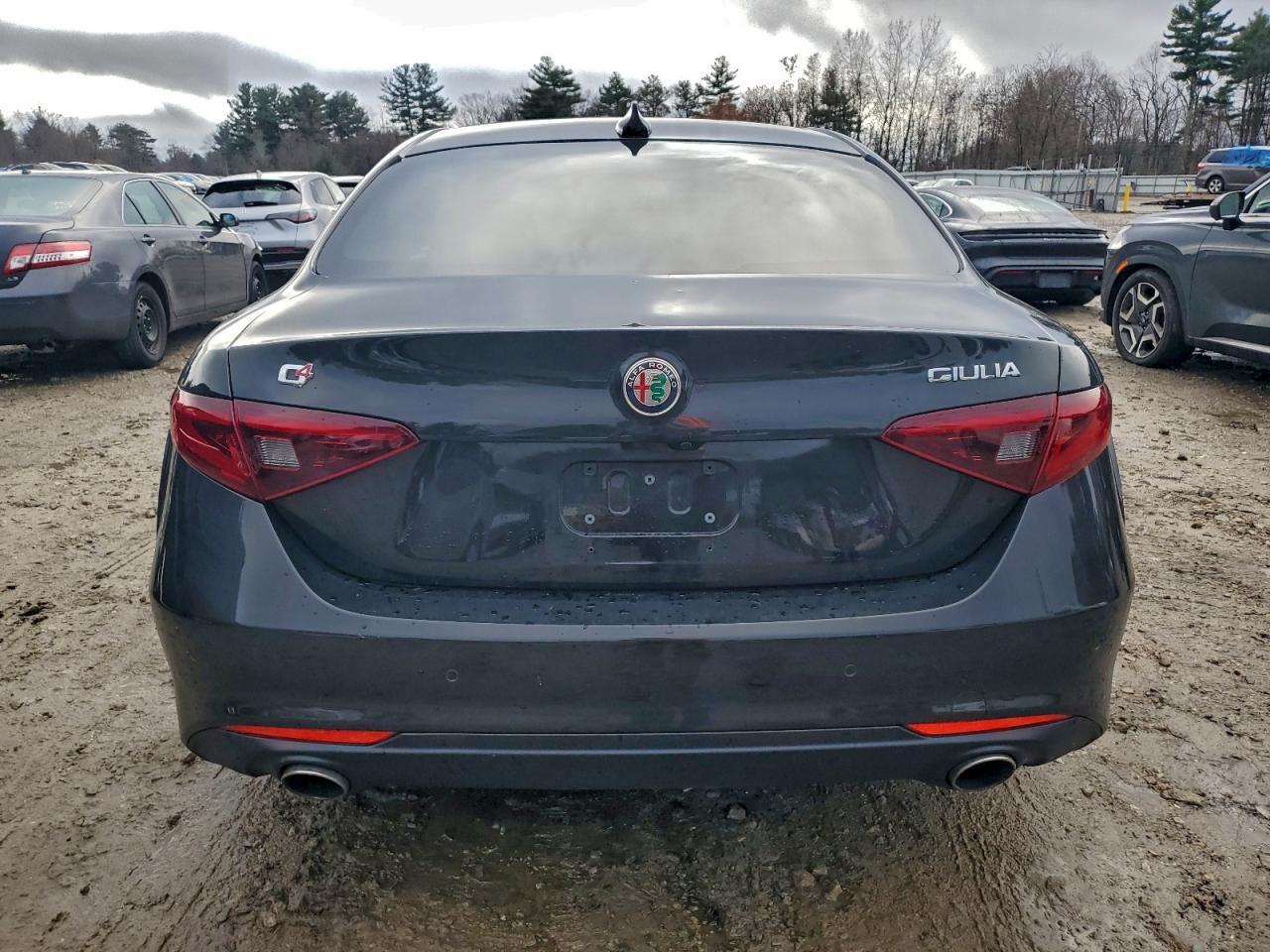 2017 Alfa Romeo Giulia Ti Q4 - zdjęcie 6