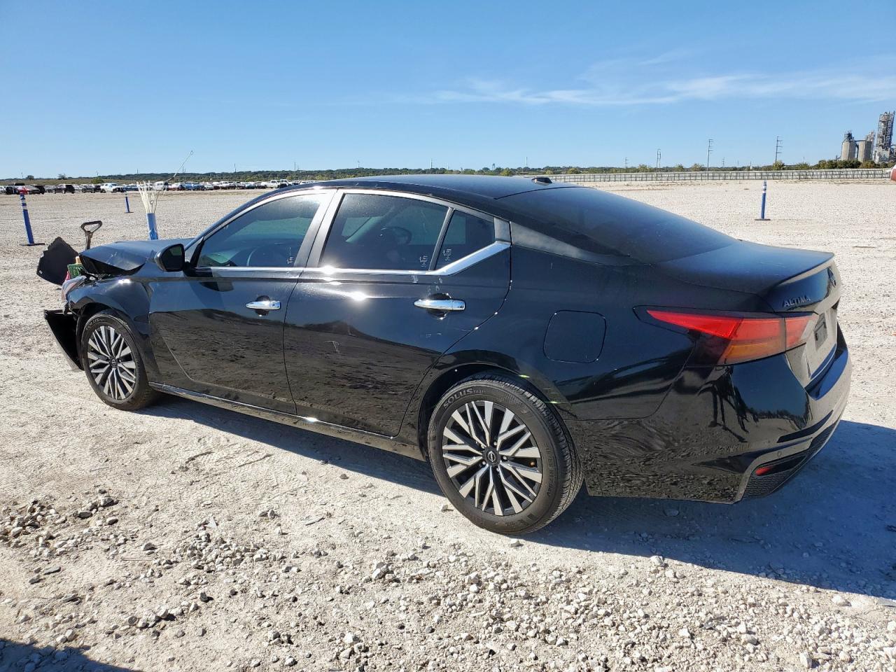 2024 Nissan Altima - zdjęcie 2