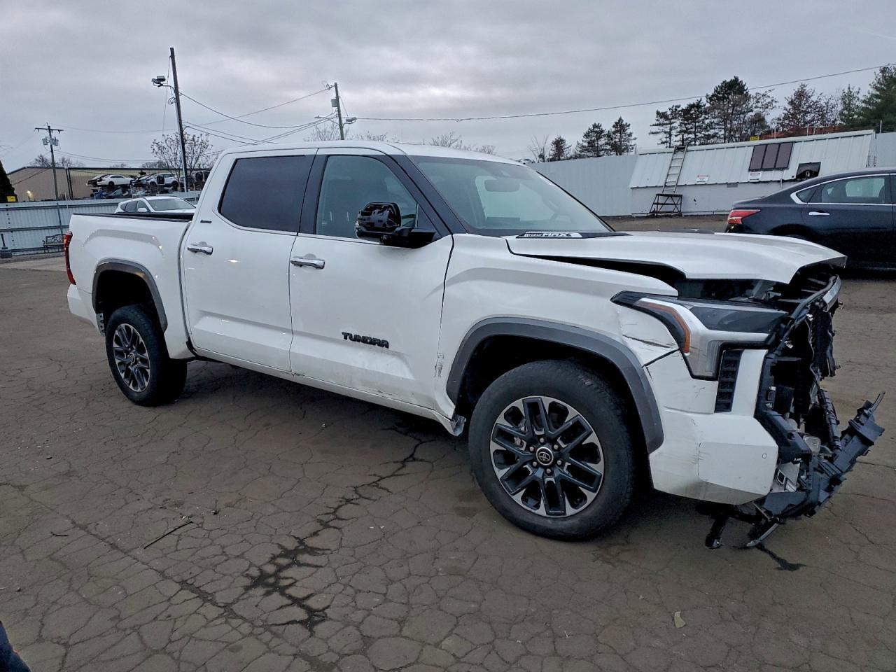 2023 Toyota Tundra Crewmax Limited - zdjęcie 4