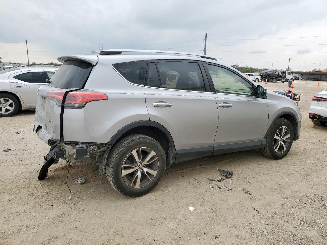 2018 Toyota RAV 4 - zdjęcie 3