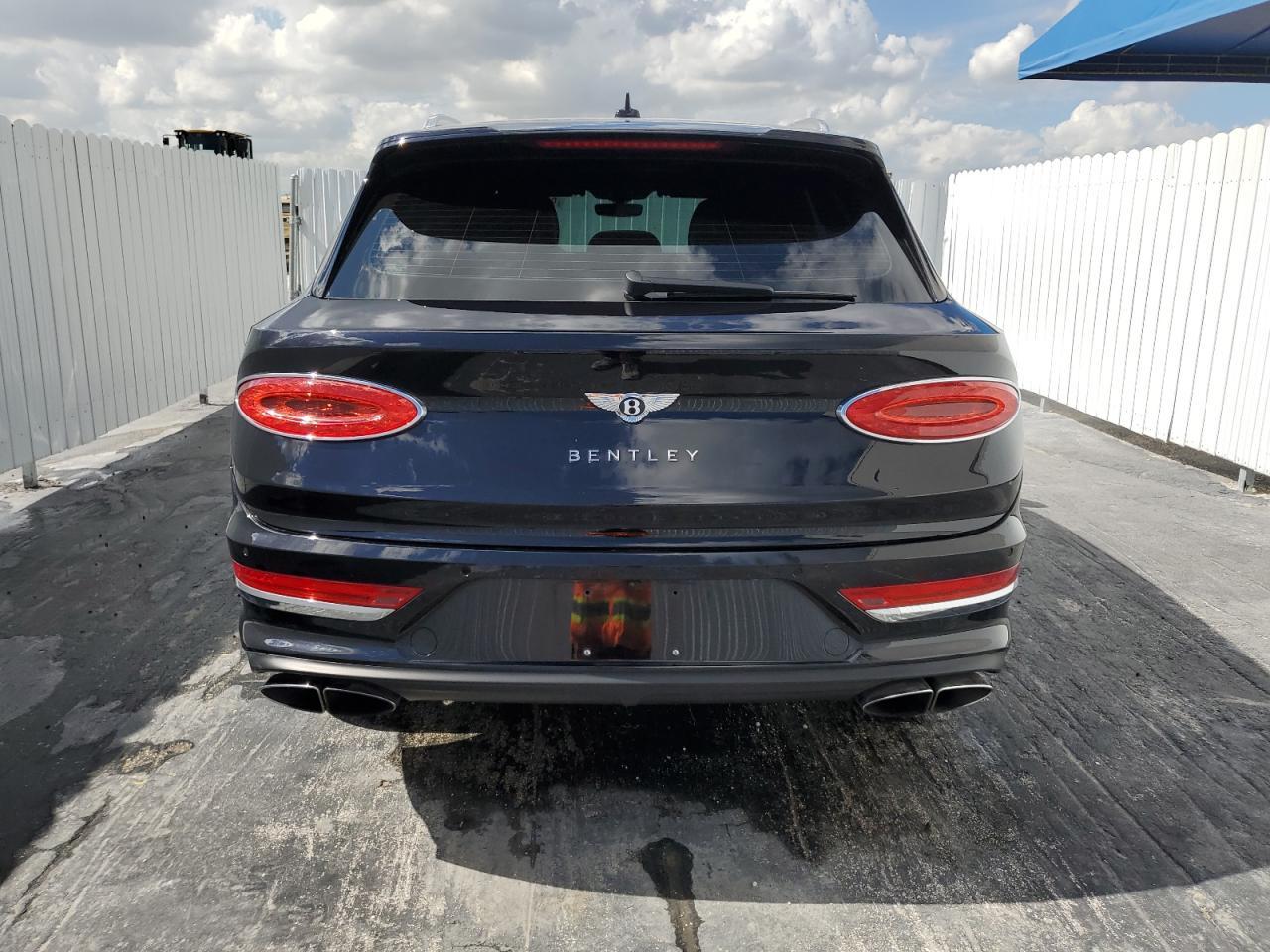 2023 Bentley Bentayga - zdjęcie 6