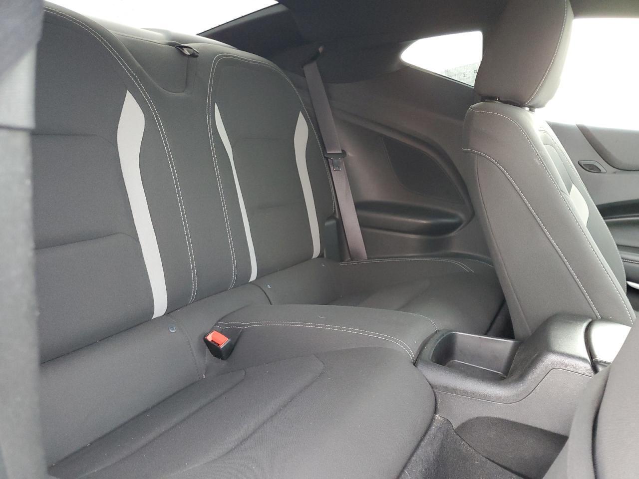 2019 Chevrolet Camaro Ls - zdjęcie 10