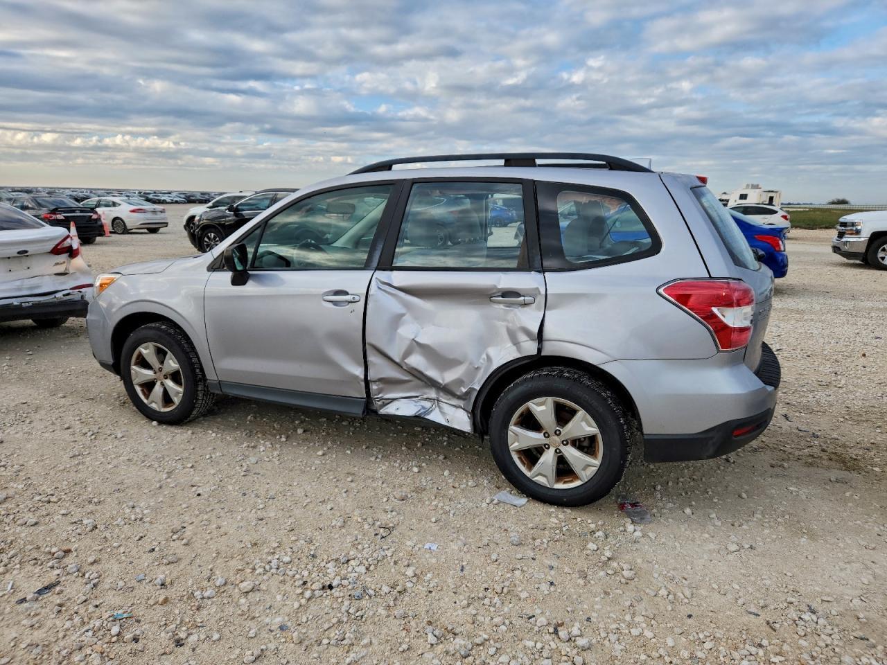 2016 Subaru Forester - zdjęcie 2