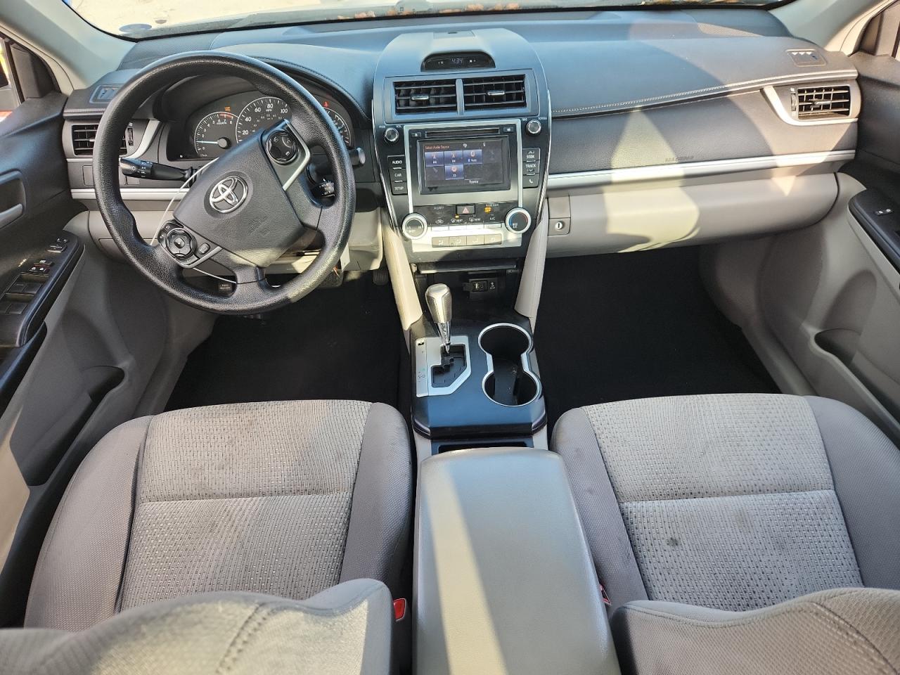 2014 Toyota Camry L - zdjęcie 8