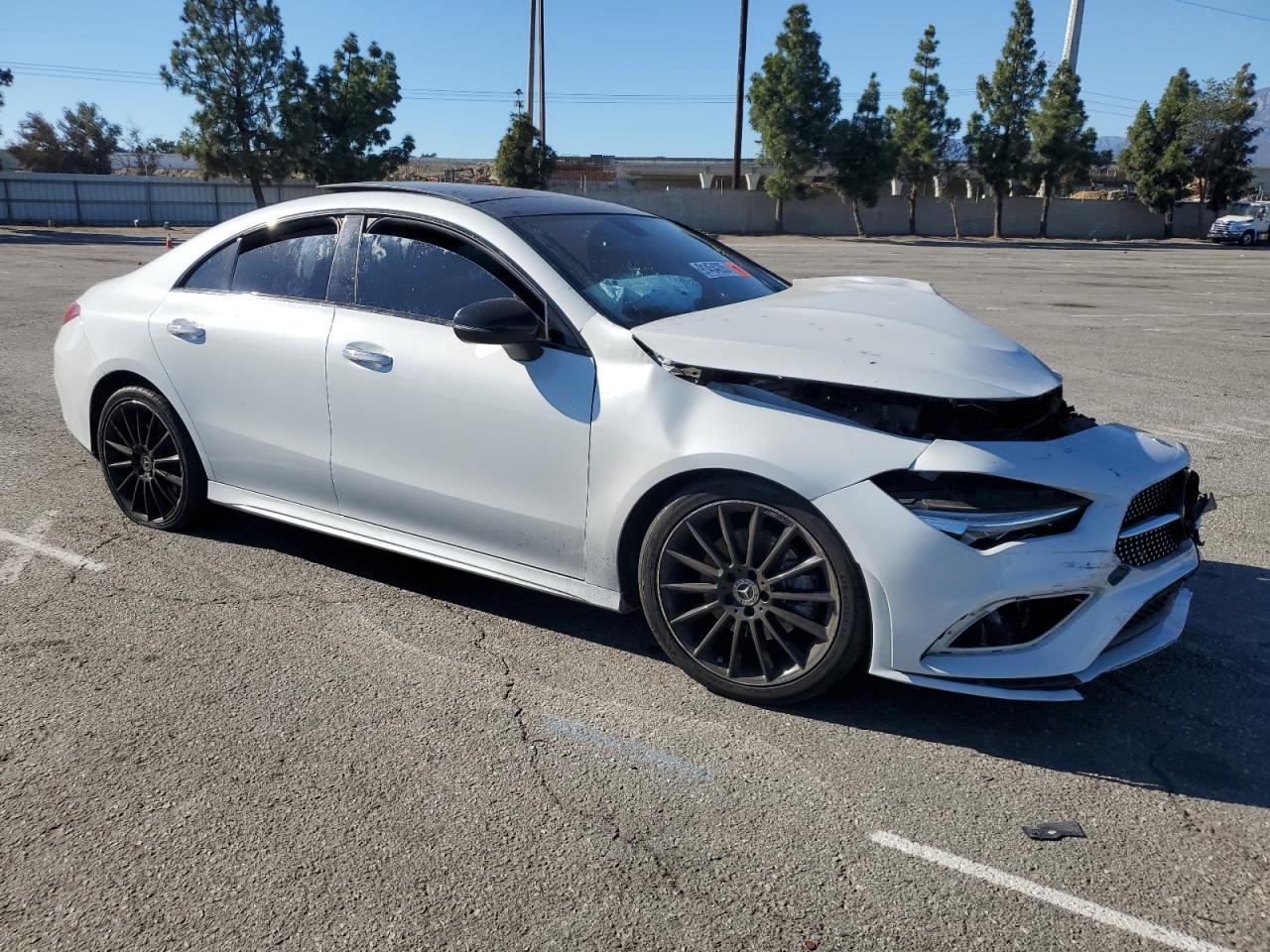 2023 Mercedes-Benz Cla 250 4Matic - zdjęcie 4
