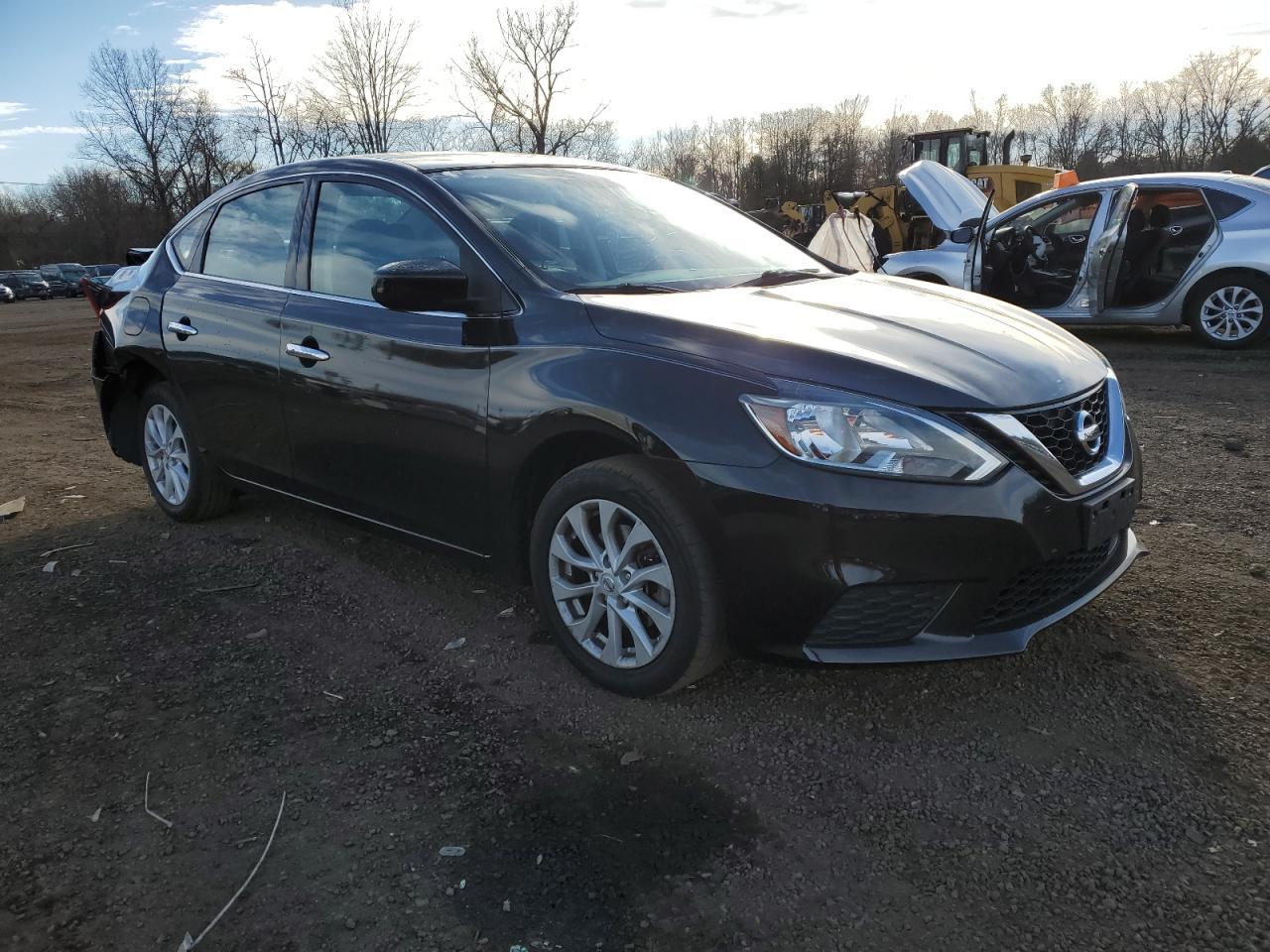 2018 Nissan Sentra - zdjęcie 4