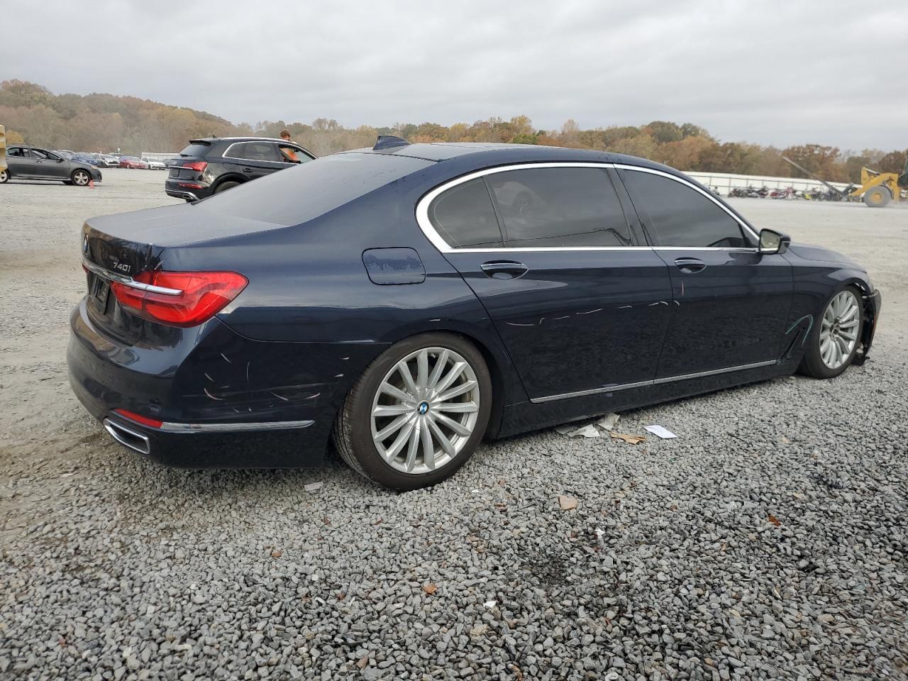 2017 BMW 740 Xi - zdjęcie 3