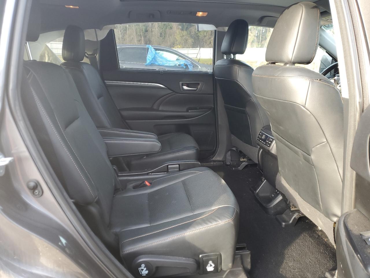 2018 Toyota Highlander - zdjęcie 11