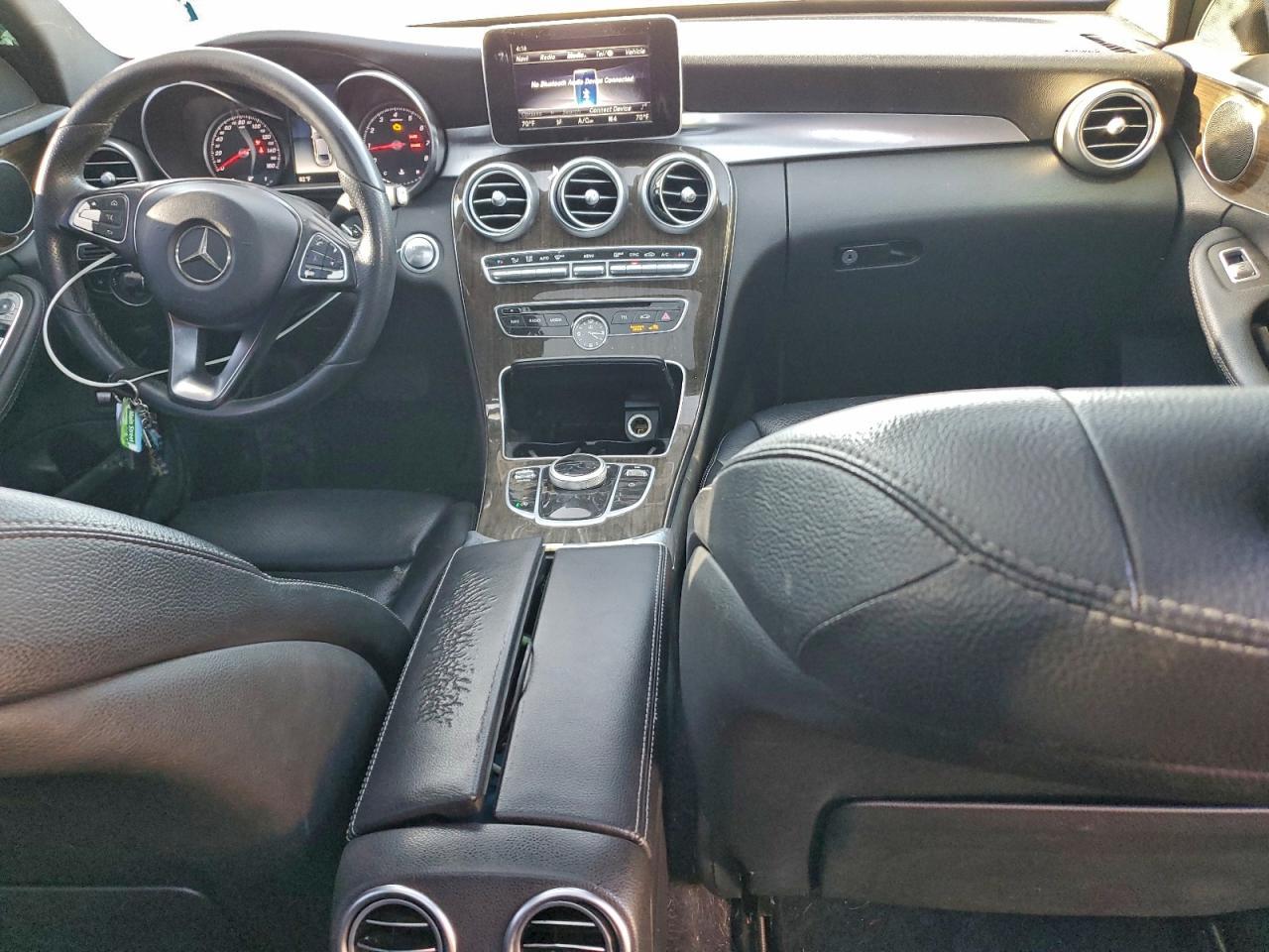 2018 Mercedes-Benz C 300 - zdjęcie 8