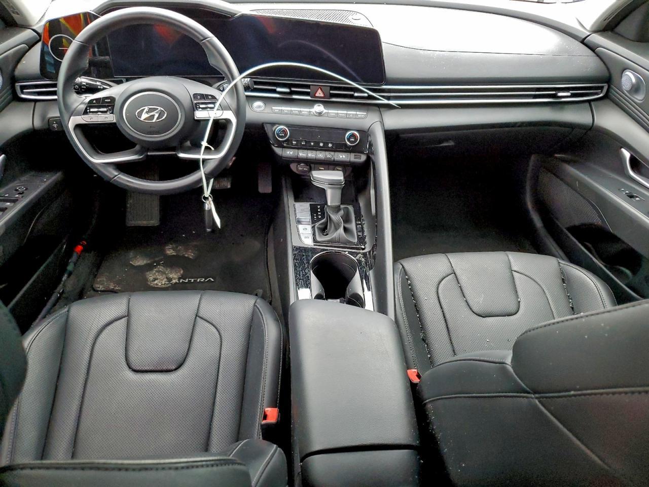 2023 Hyundai Elantra - zdjęcie 8