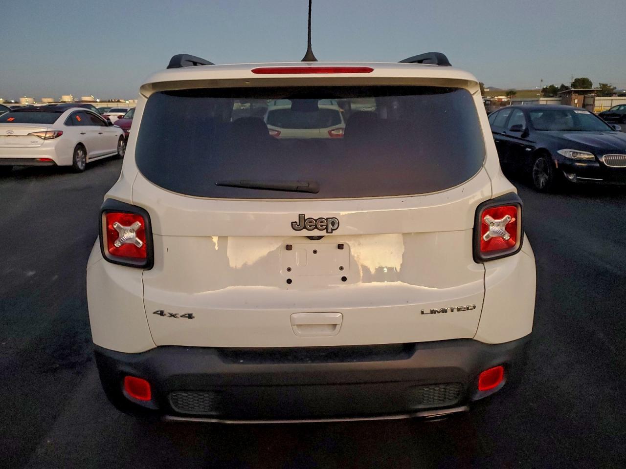 2020 Jeep Renegade - zdjęcie 6