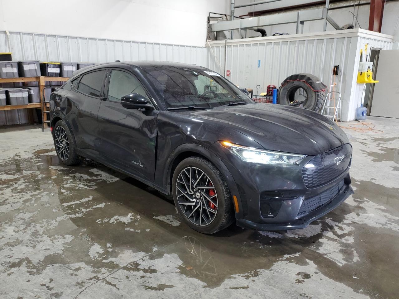 2022 Ford Mustang Mach-E - zdjęcie 4