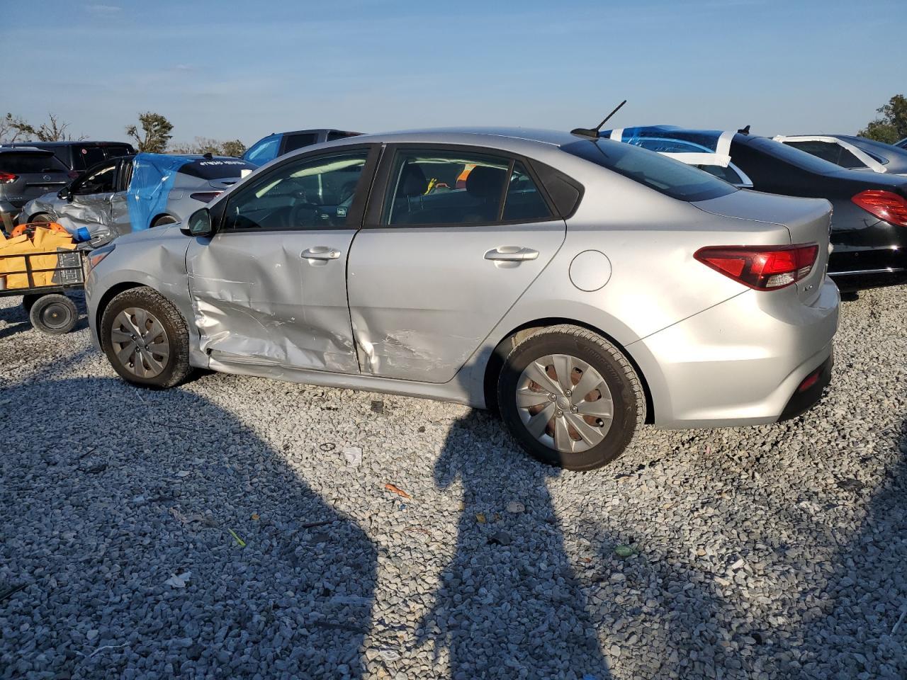 2018 Kia Rio - zdjęcie 2