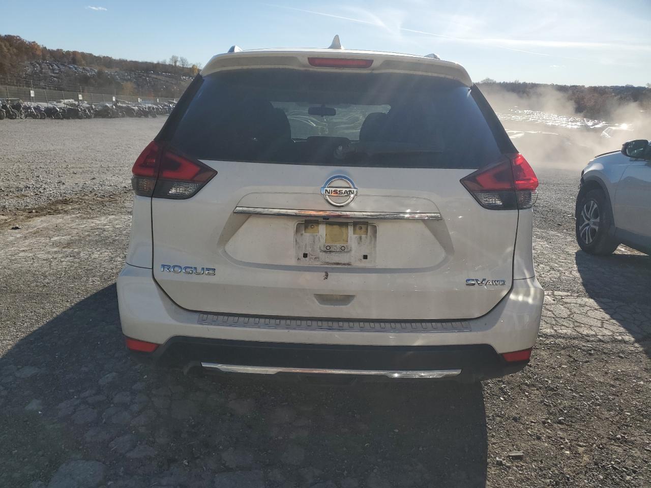 2018 Nissan Rogue - zdjęcie 6