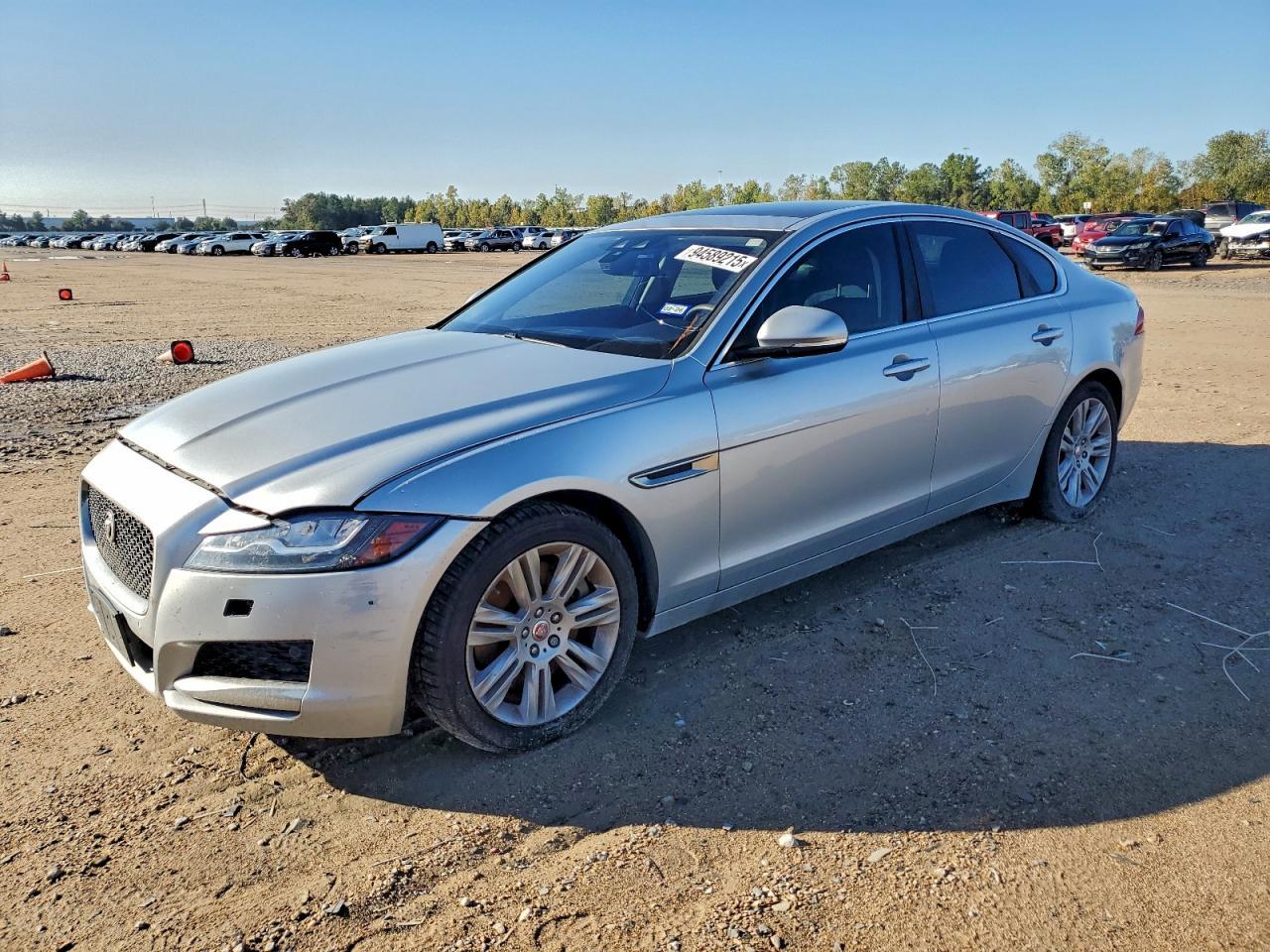 2016 Jaguar XF - zdjęcie główne