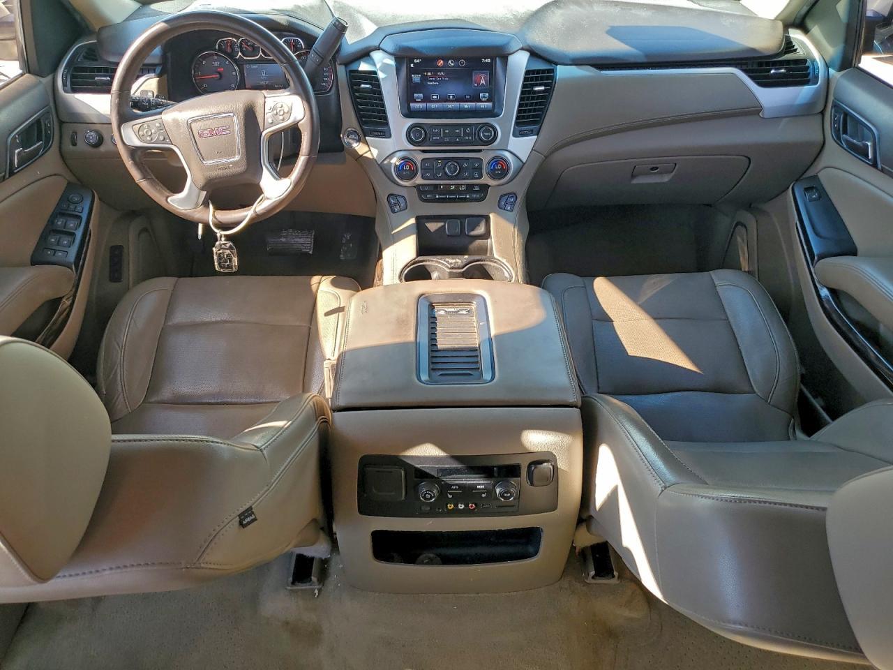 2015 GMC Yukon - zdjęcie 8