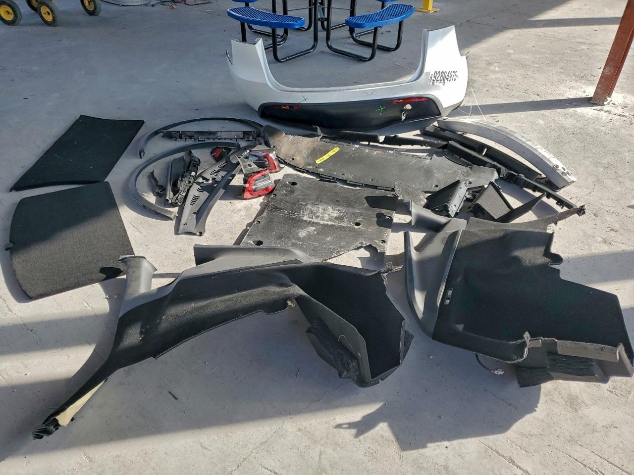 2023 Tesla Model Y - zdjęcie 13