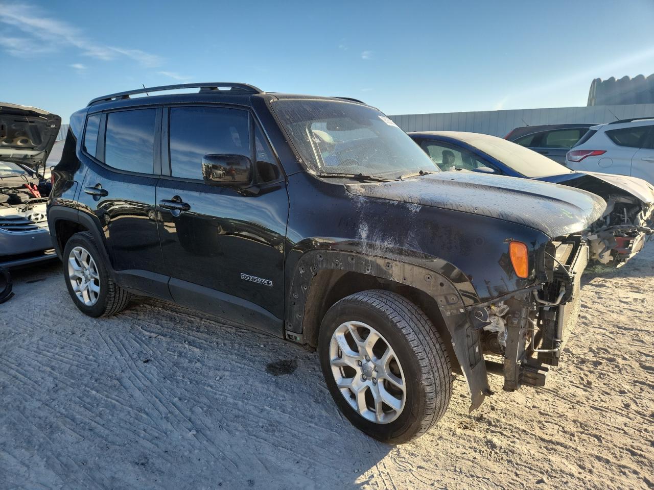 2017 Jeep Renegade Latitude - zdjęcie 4