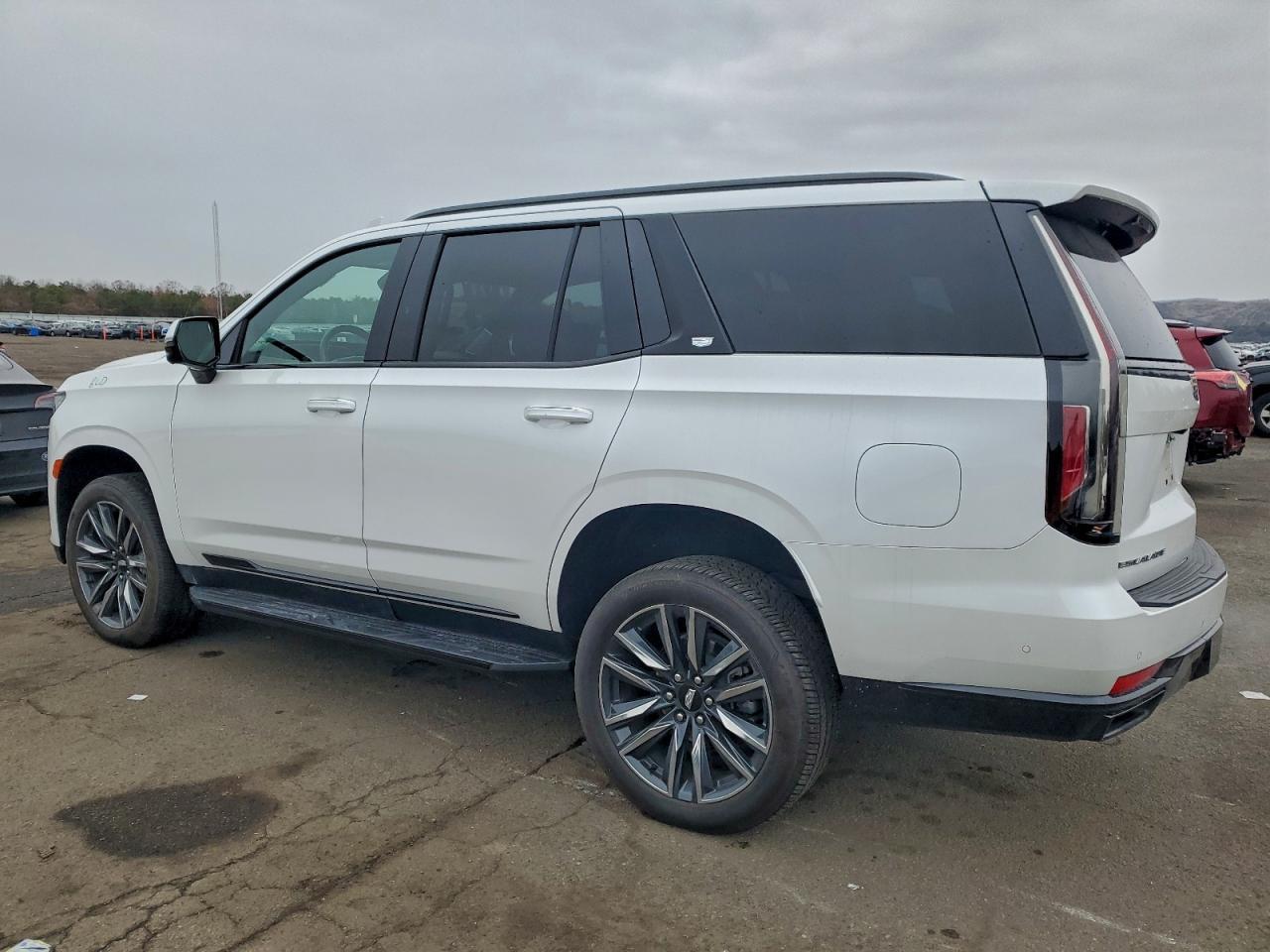 2023 Cadillac Escalade - zdjęcie 2