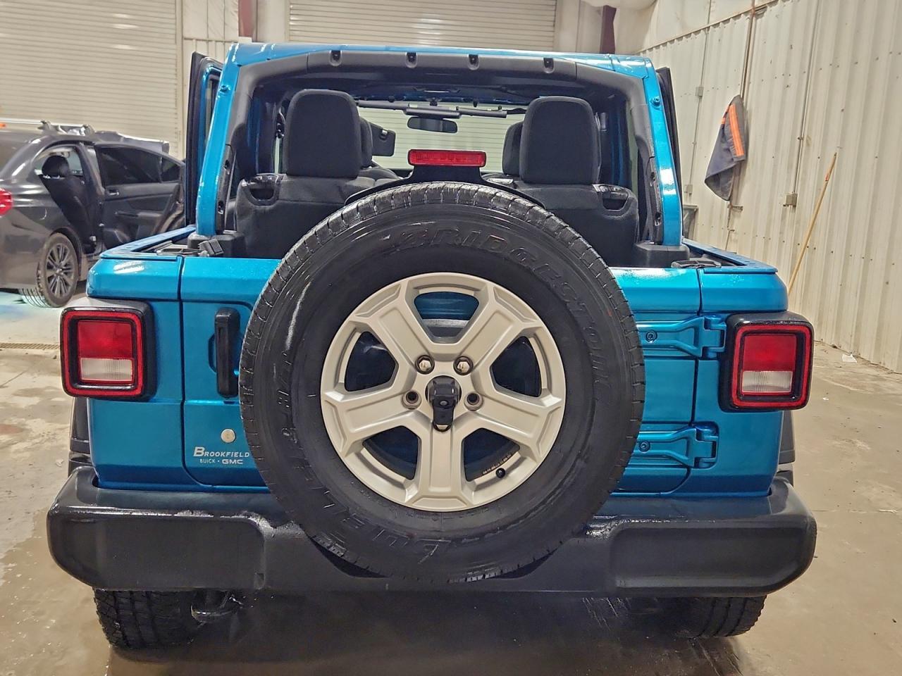 2020 Jeep Wrangler Unlimited Sport - zdjęcie 6