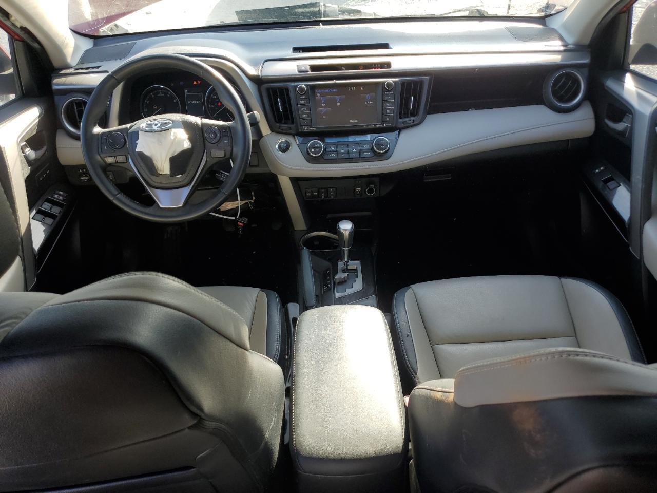 2017 Toyota RAV 4 - zdjęcie 8
