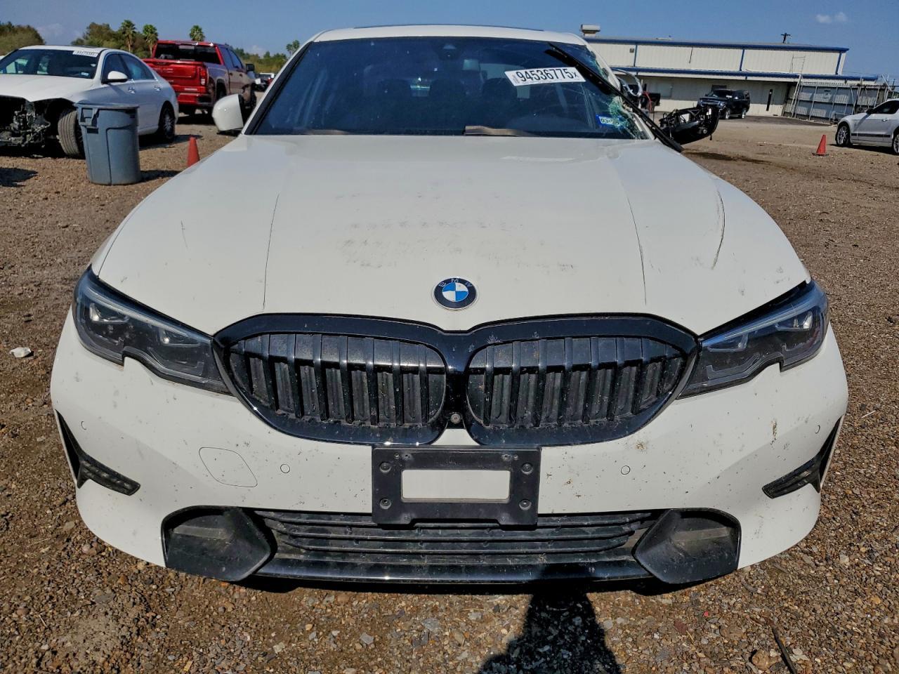 2020 BMW 330I - zdjęcie 5