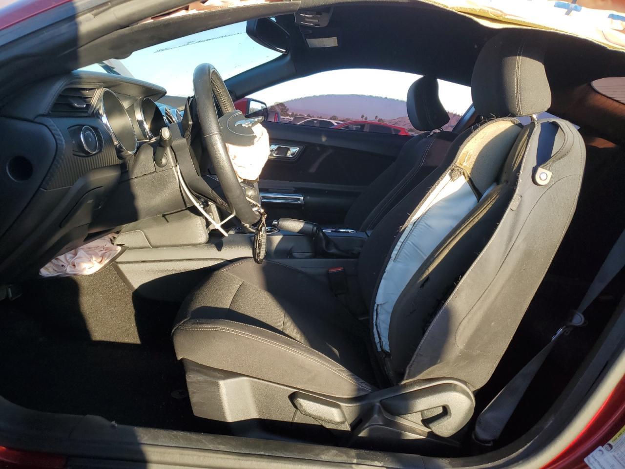 2015 Ford Mustang - zdjęcie 7