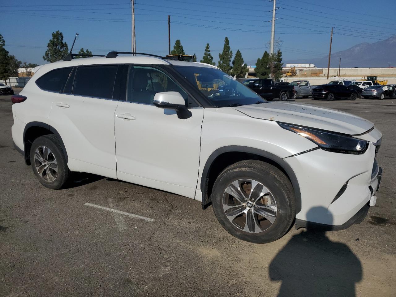 2022 Toyota Highlander - zdjęcie 4