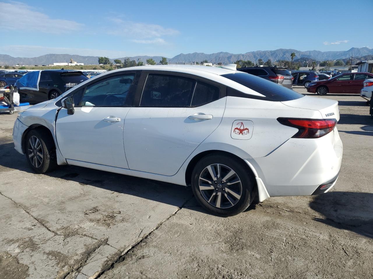2020 Nissan Versa Sv - zdjęcie 2