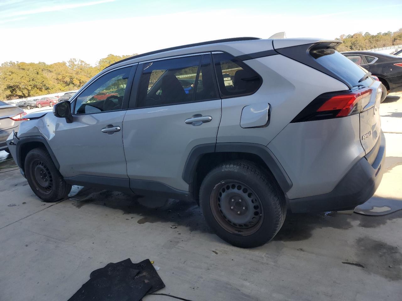 2019 Toyota RAV 4 - zdjęcie 2