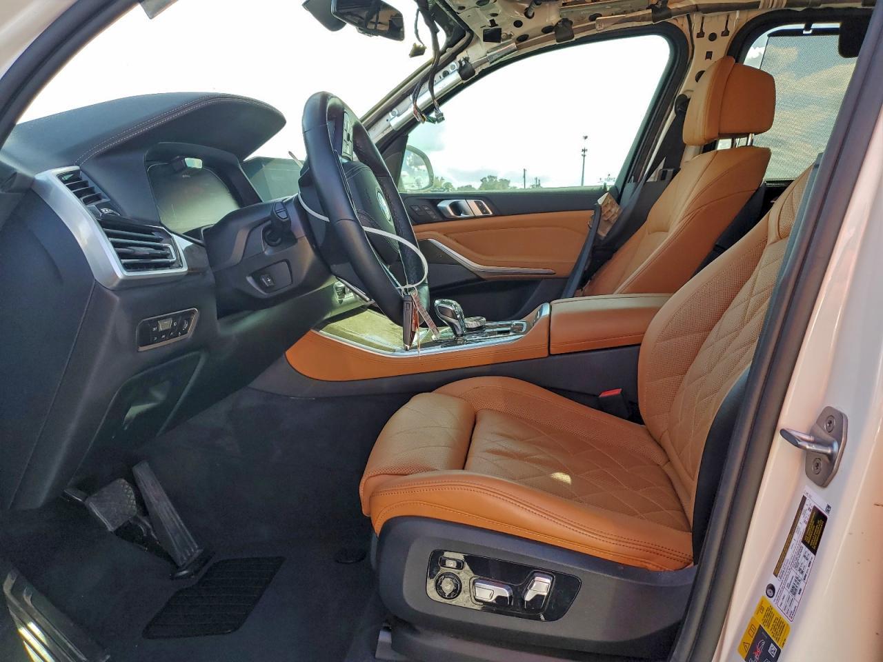 2023 BMW X5 - zdjęcie 7