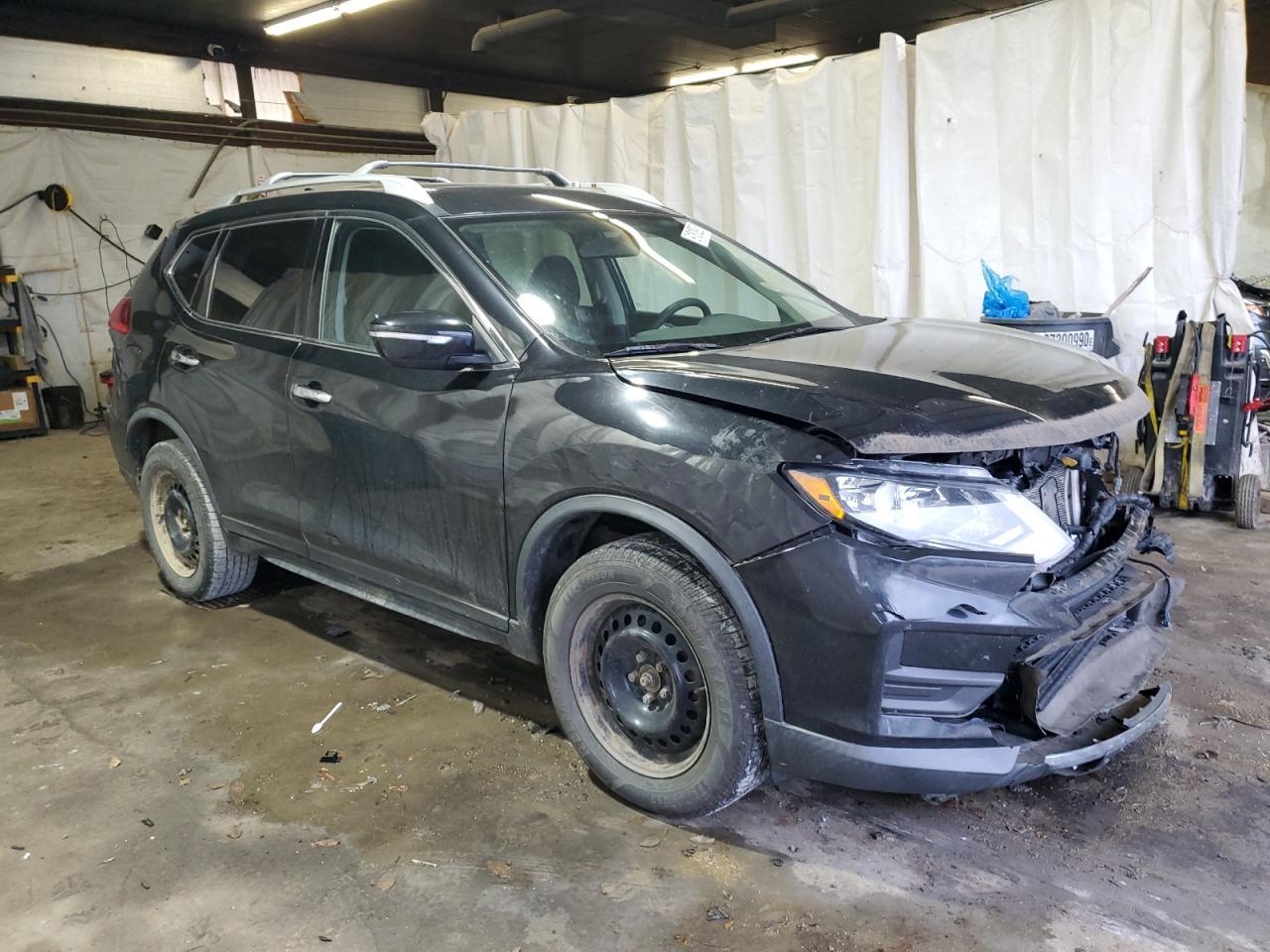 2017 Nissan Rogue - zdjęcie 4