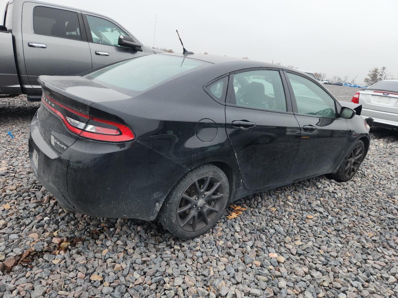 2016 Dodge Dart Sxt - zdjęcie 3