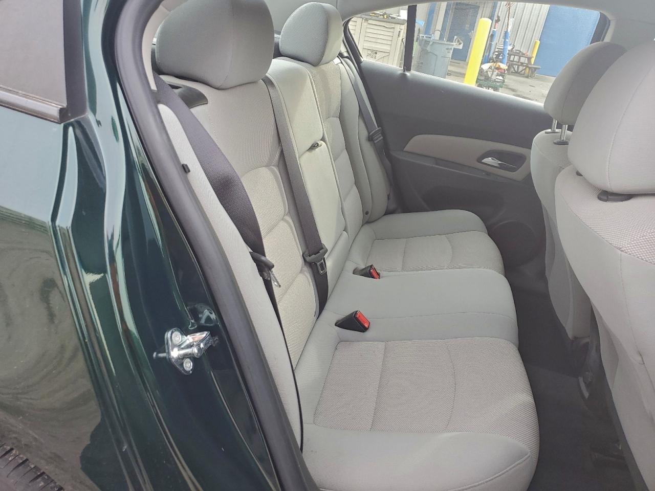 2015 Chevrolet Cruze - zdjęcie 10