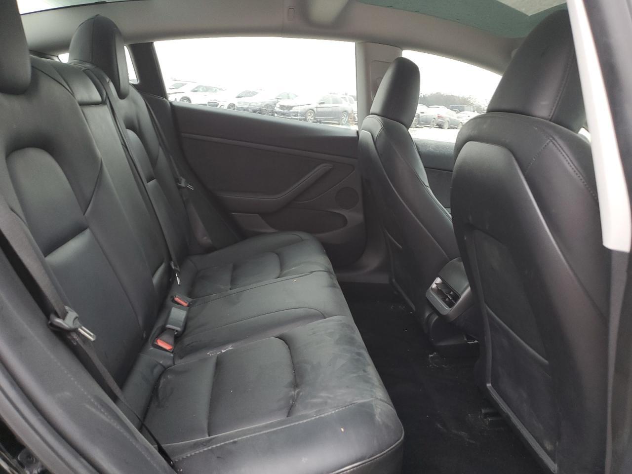 2023 Tesla Model 3 - zdjęcie 10