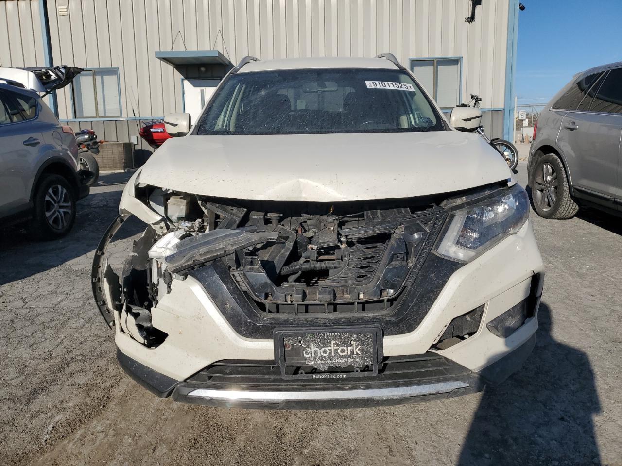 2018 Nissan Rogue - zdjęcie 5