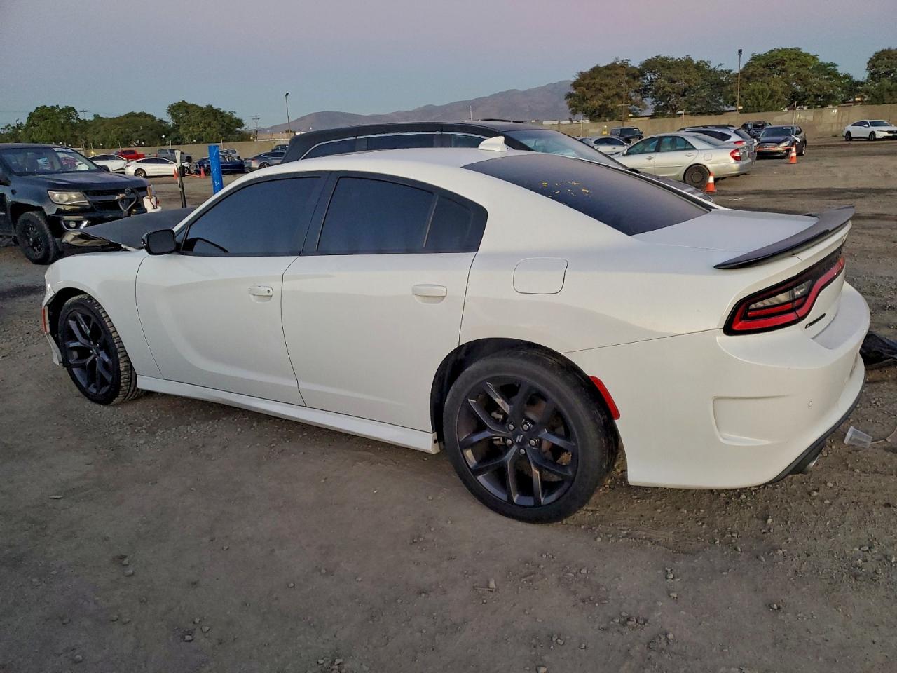2021 Dodge Charger Gt - zdjęcie 2