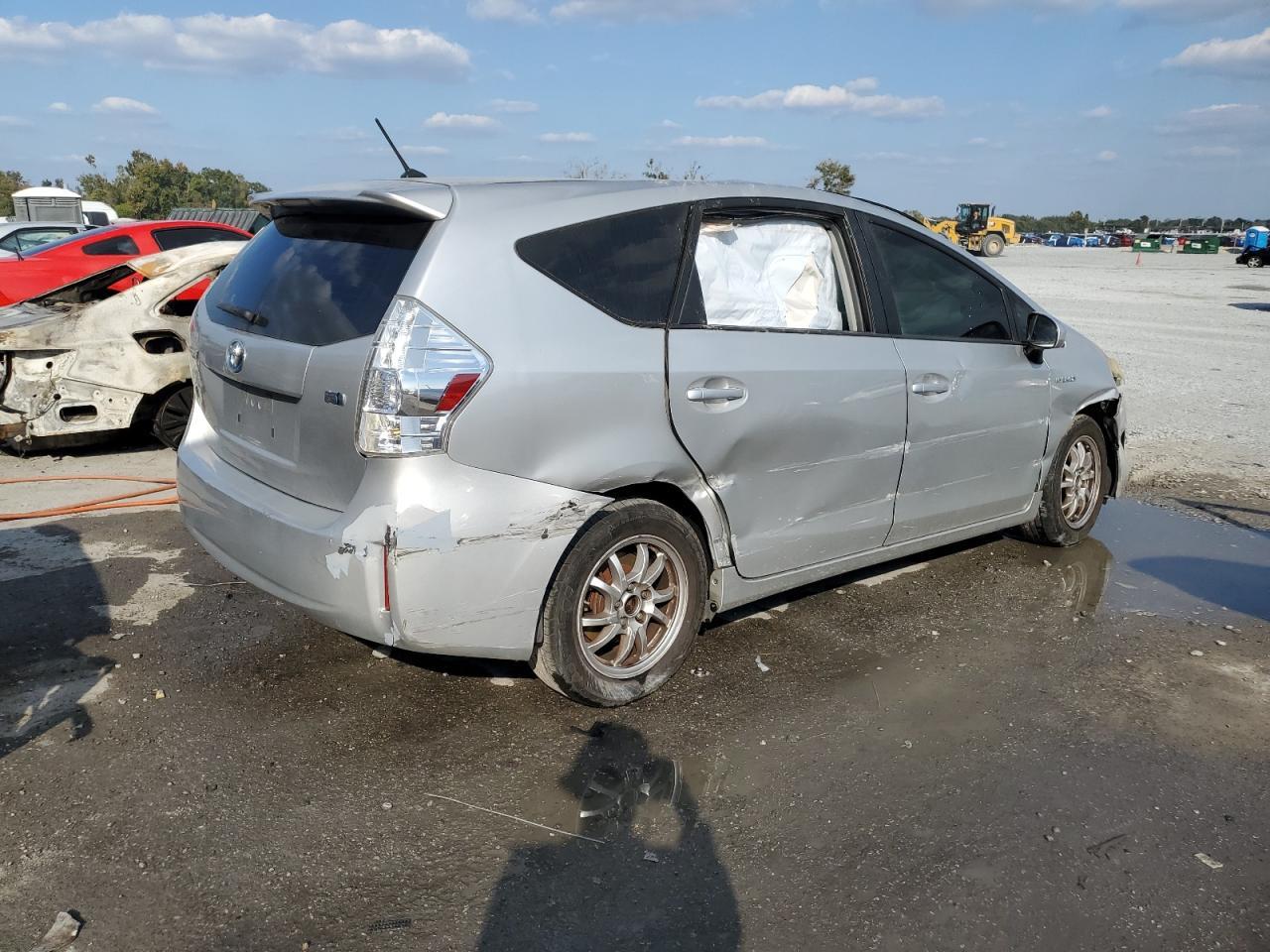 2014 Toyota Prius V - zdjęcie 3
