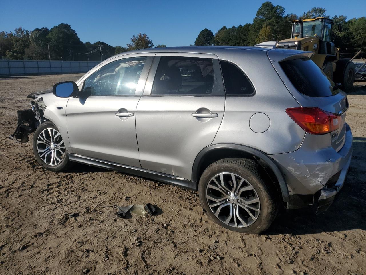2019 Mitsubishi Outlander Sport Es - zdjęcie 2