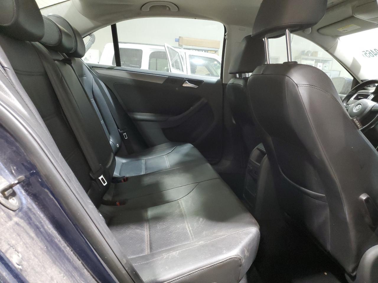 2013 Volkswagen Jetta - zdjęcie 10