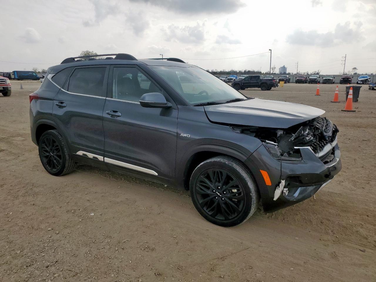 2022 Kia Seltos - zdjęcie 4