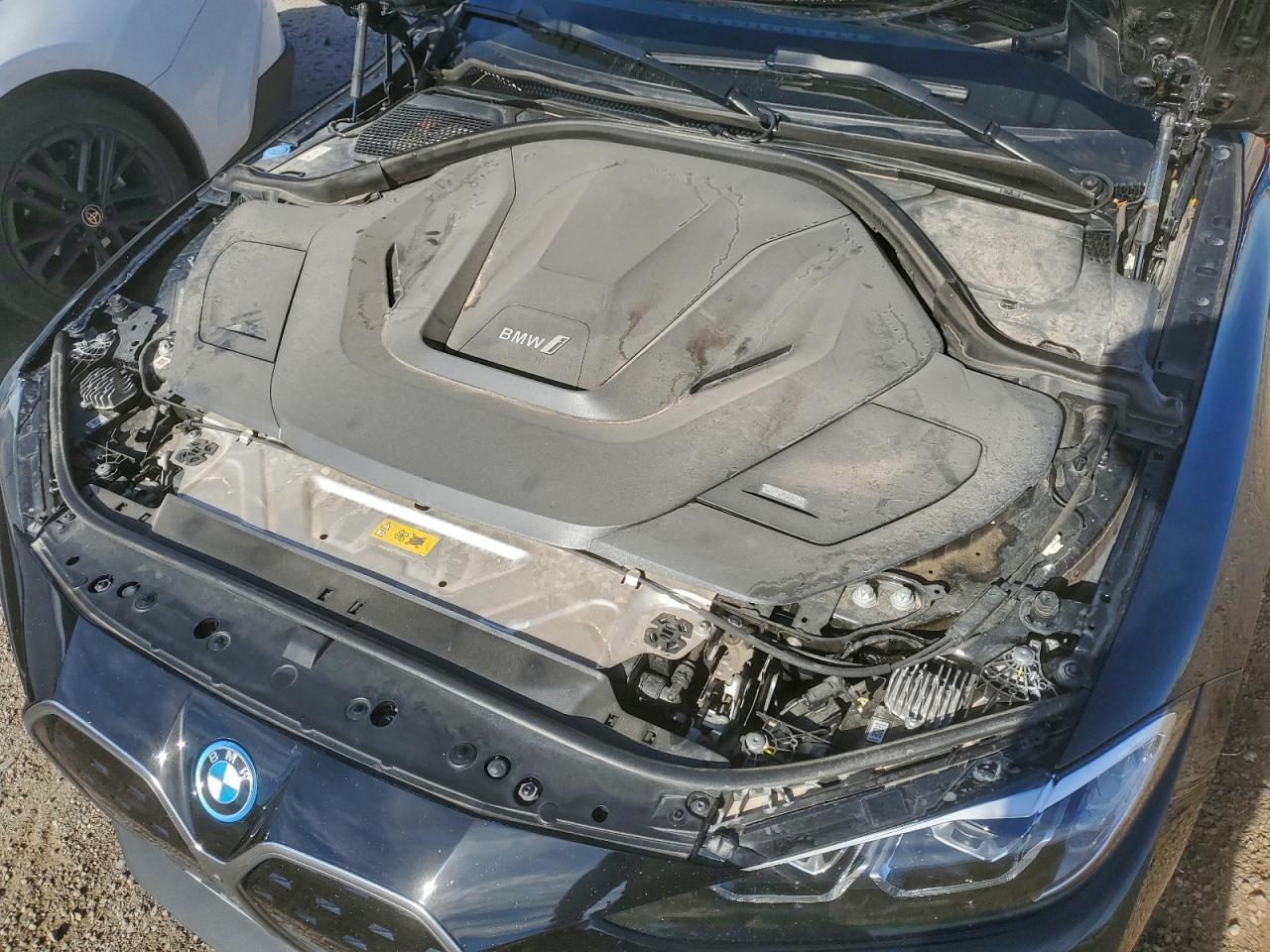 2023 BMW i4 - zdjęcie 11