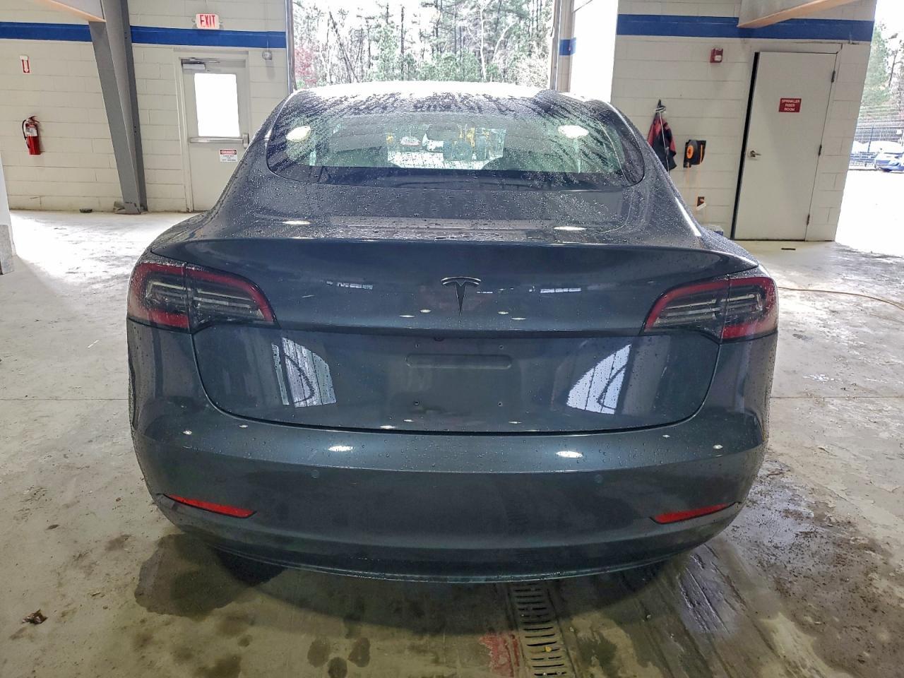2018 Tesla Model 3 - zdjęcie 6