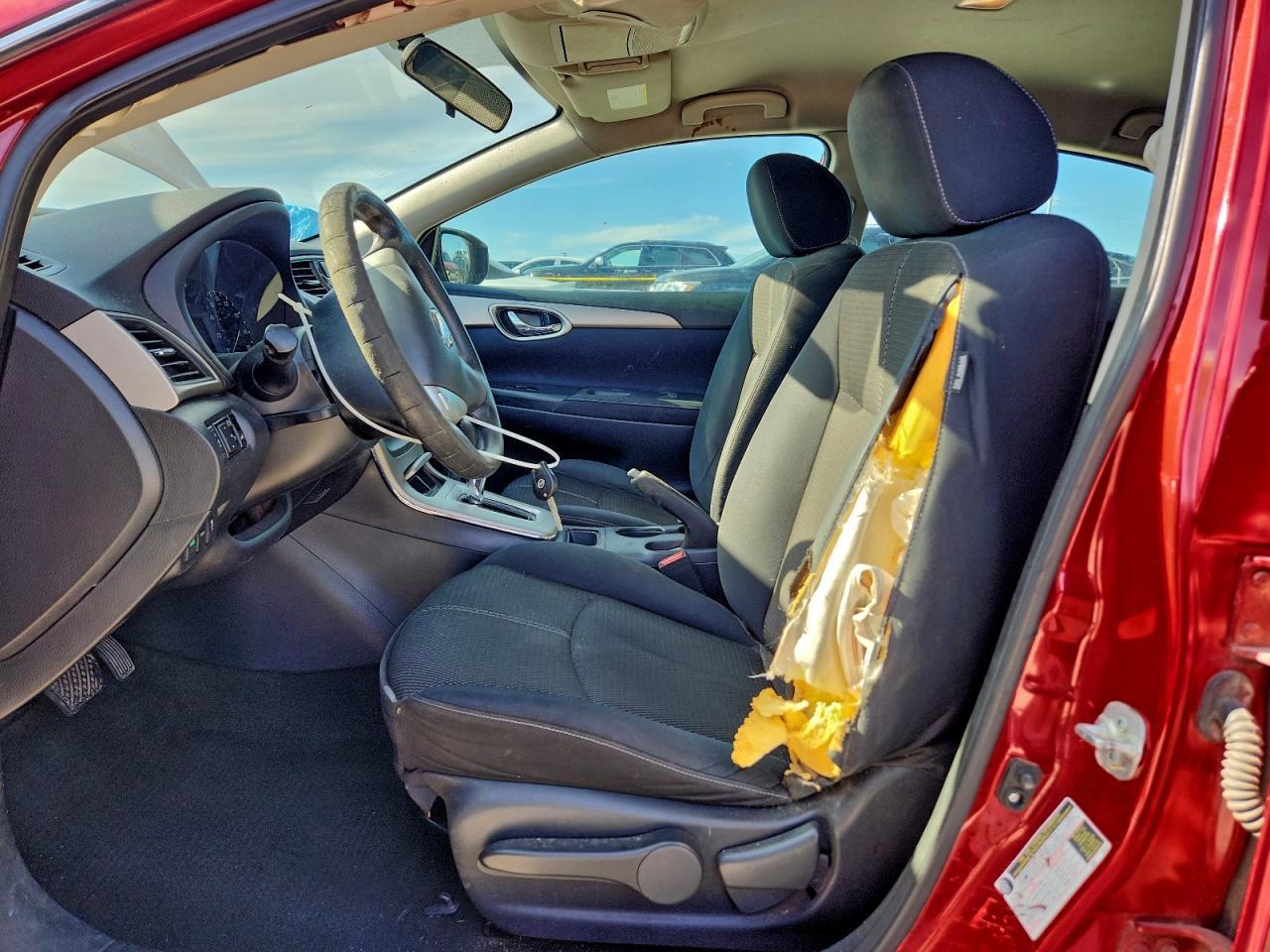 2014 Nissan Sentra S - zdjęcie 7