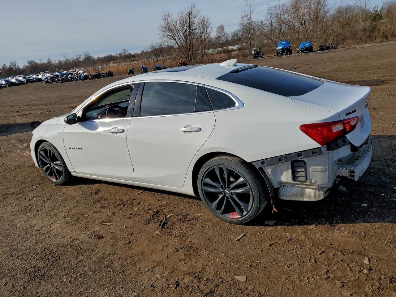 2018 Chevrolet Malibu - zdjęcie 2