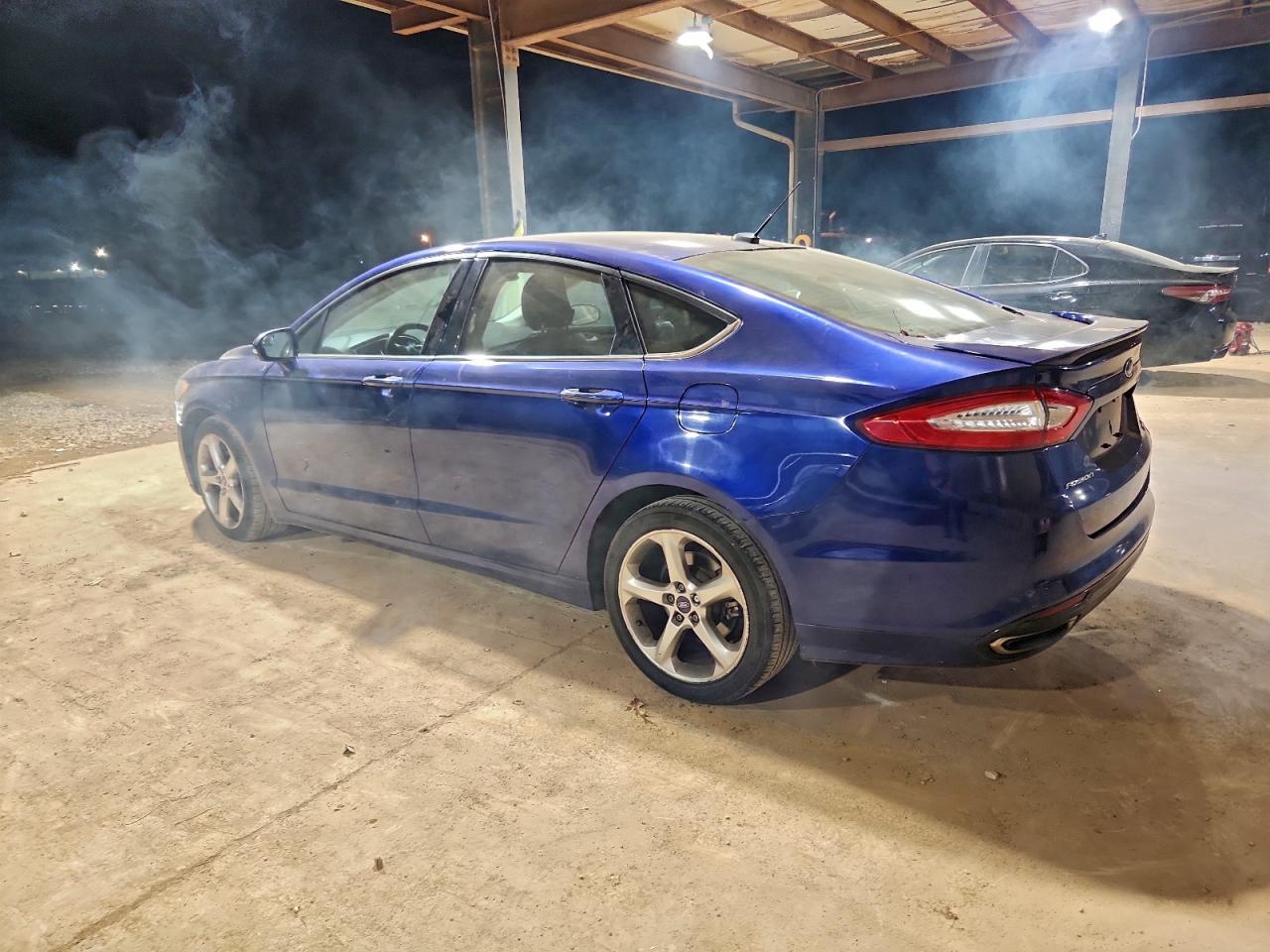 2016 Ford Fusion - zdjęcie 2