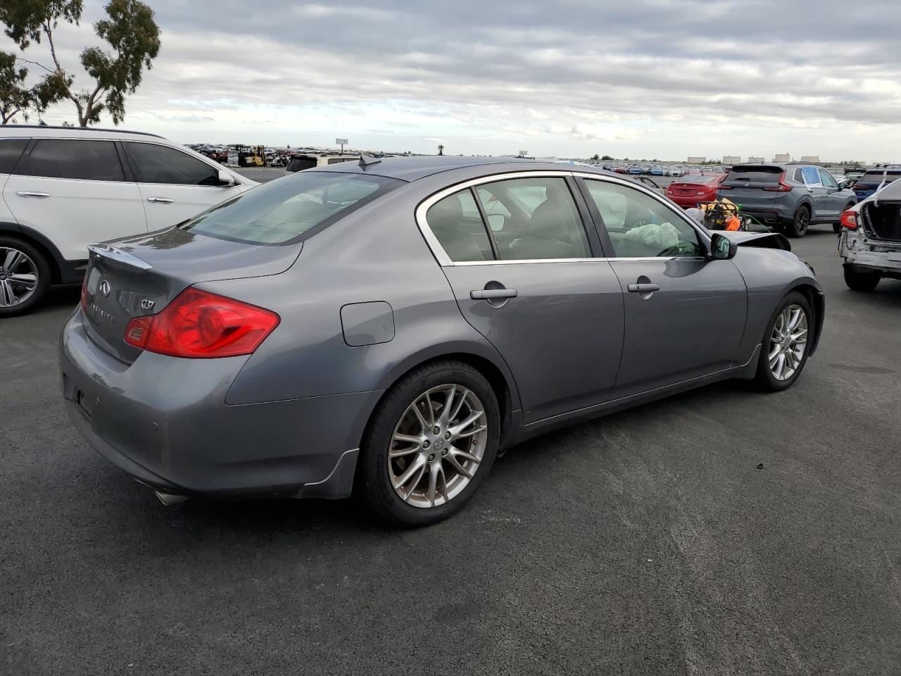 2013 Infiniti G - zdjęcie 3